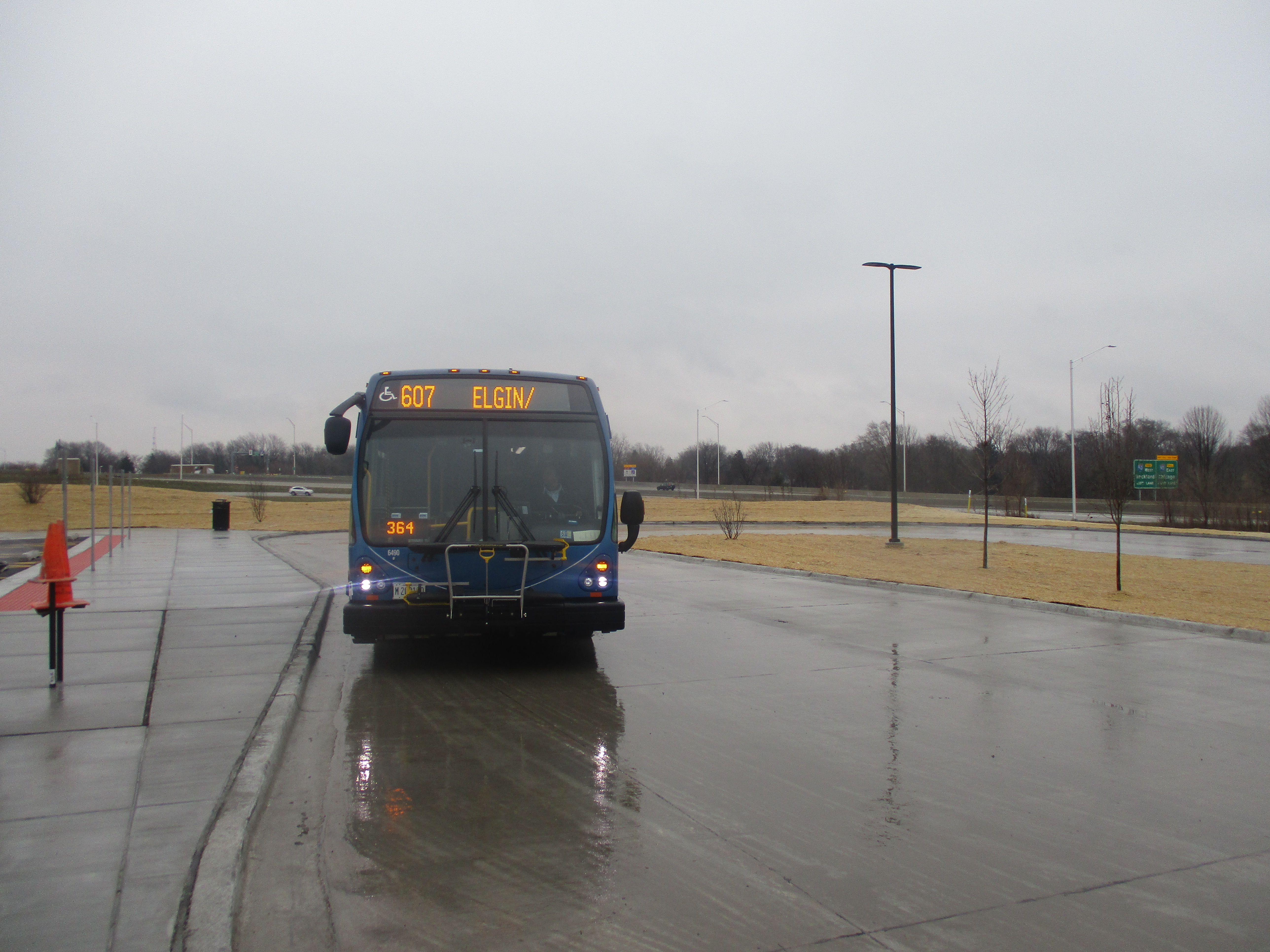 pace opens new park-n-ride station in elgin as ridership increases