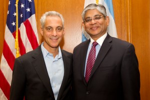 Mayor Emanuel welcomes to Chicago Arun Kumar Singh, Indian Ambassador to the United States. (Photo by Brooke Collins/City of Chicago