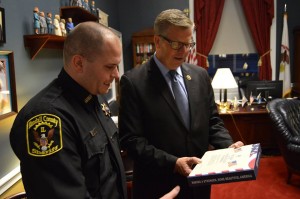 Kendall County Deputy Tyler Johnson talking with U.S. Representative Randy Hultgren prior to President Obama's State of the Union address on Jan. 12. (Photo courtesy Rep. Hultgren's Office)