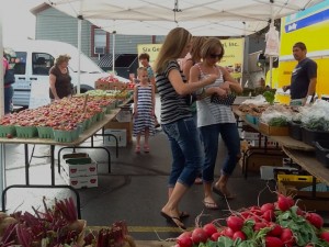 Vendors are encouraged to file their applications for the Oswego Country Market by the April 15 early bird deadline.  For more information,  visit  www.oswegolandpd.org. (Chronicle Media file photo)