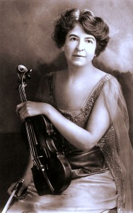 Illinois-born violinist Maud Powell. (Courtesy Library of Congress)