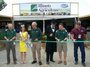 "Honest Abe" Lincoln (portrayed by George Buss of Freeport) helped Illinois State Fair officials cut the ribbon opening the Illinois Dept. of Agriculture Tent at the 2016 Illinois State Fair in Springfield on August 12. (T. Alexander photo)