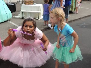 Ballerina Princess with Kylie Killam at Rockford City Market. (Photo by Lynne Conner/for Chronicle Media)