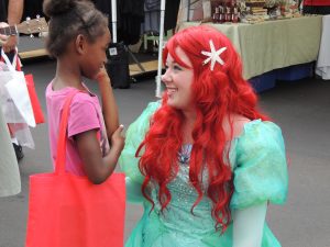 Jamaya Perez with Mermaid Princess from Once Upon a Dream Performances at Rockford City Market. (Photo by Lynne Conner/for Chronicle Media)
