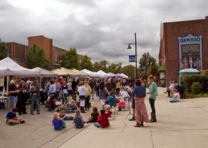 Fall Fox Fest returns to in downtown Oswego from 9 a.m. to 3 p.m. on Sunday, Sept. 18. (Photo courtesy of Downtown Oswego)