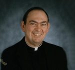 Former Chicago Archdiocese pastor dies