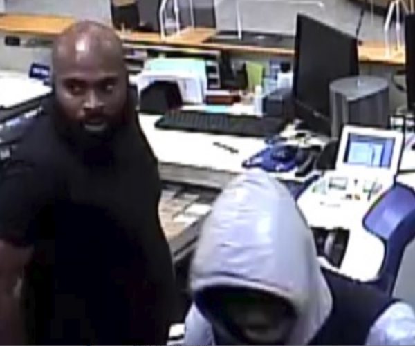 FBI investigating Chicago bank robbery Chronicle Media