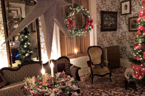 Tanner House in Aurora reopens for the holidays