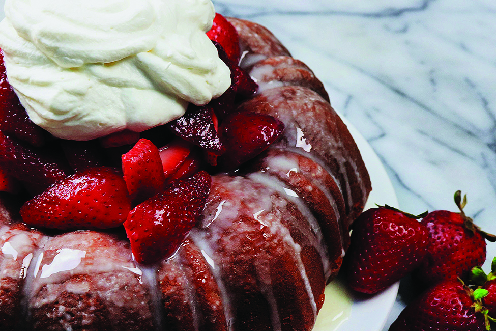 Mini Pound Cakes with Strawberry Glaze - Kitchen Divas