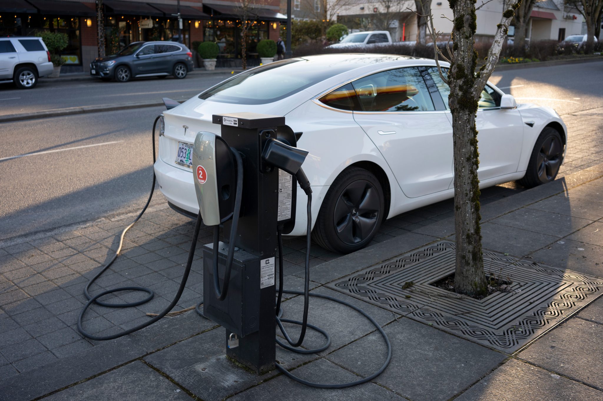 electric-car-available-rebates-2023-carrebate