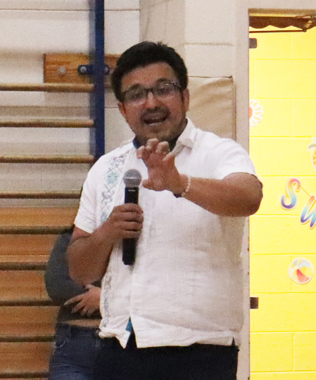 Alderman, immigrant rights advocates respond to ICE raids in Chicago